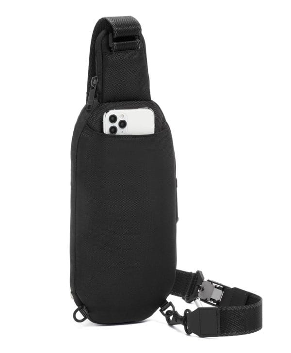tumi carry on bags