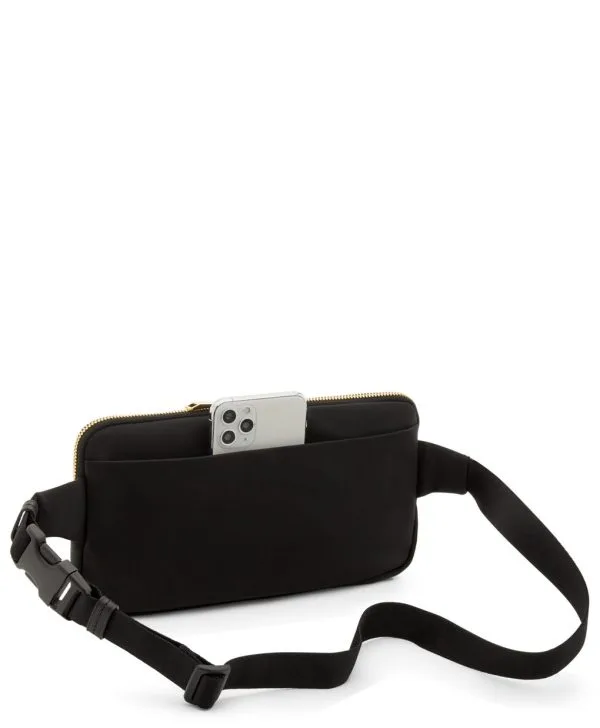 tumi voyageur anna sling