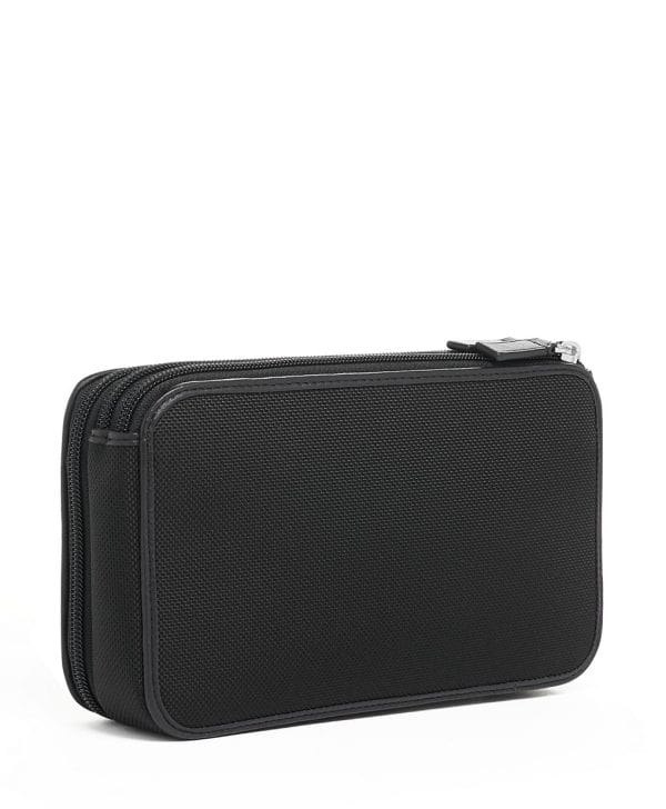 tumi alpha clutch