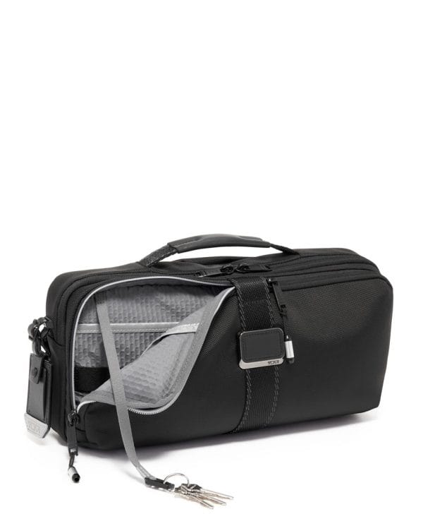 tumi international carry-on