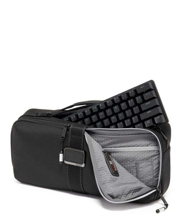 tumi international carry-on